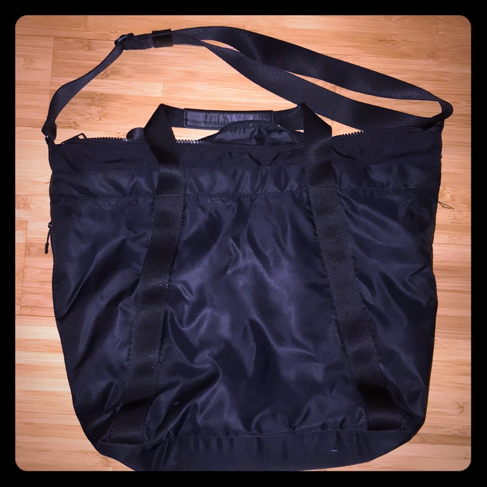 Lululemon gym/carryon bag